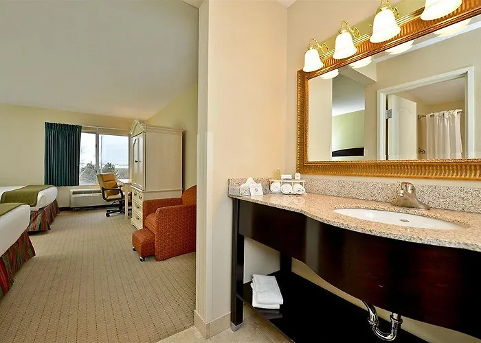 By Ihg