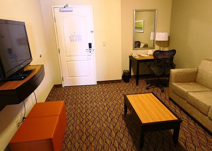 By Ihg Hotel