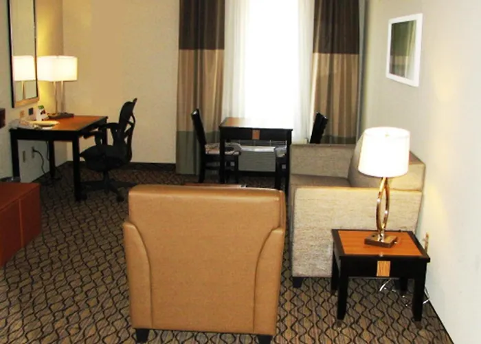 Hotel By Ihg 3*