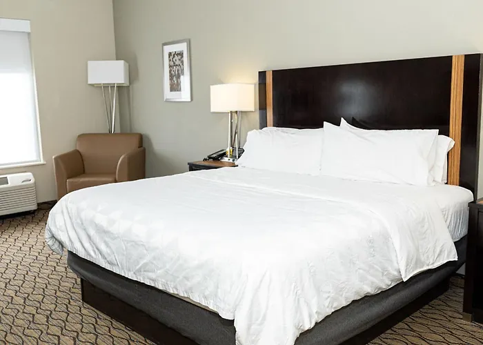 Hotel By Ihg