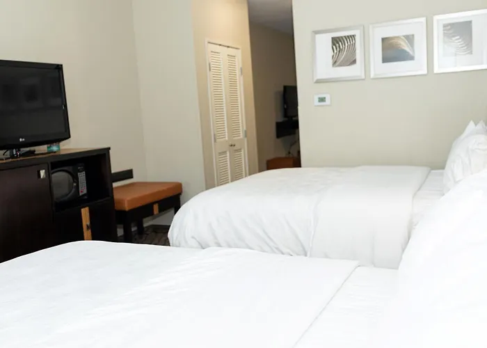 By Ihg 3* Effingham