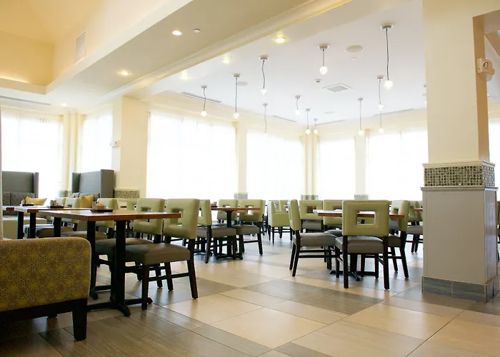 Hotel By Ihg